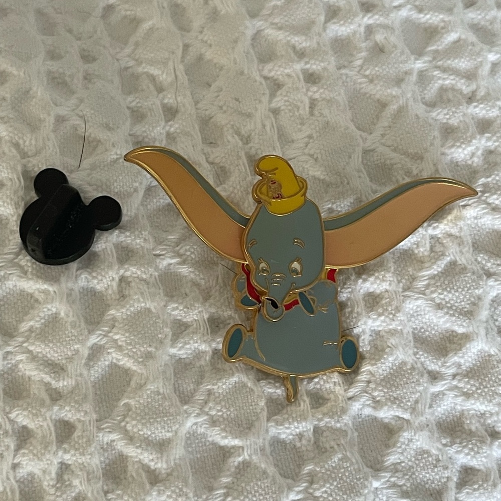 Disney Lanyard Pin | Dumbo with moveable ears